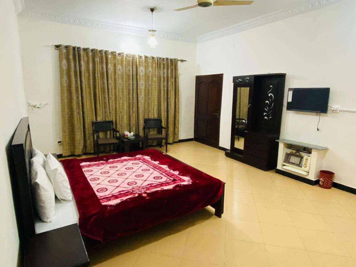 Lux Lounge Guest House Islamabad Exterior photo