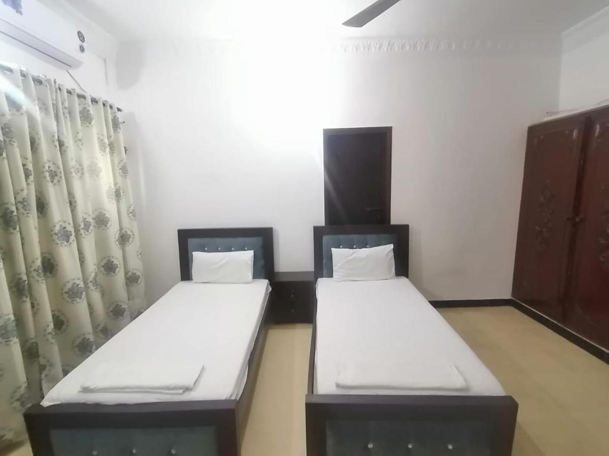 Lux Lounge Guest House Islamabad Exterior photo